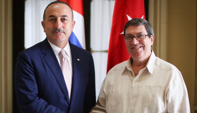 Dışişleri Bakanı Çavuşoğlu Kübalı mevkidaşı ile görüştü