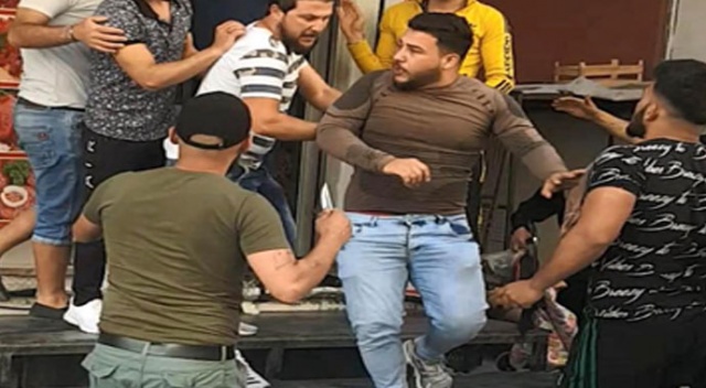 Esenyurt'ta Suriyeli grup arasında bıçaklı, satırlı, sandalyeli kavga