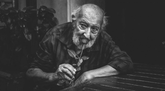 Fahrettin Altun&#039;dan Ara Güler Sergisi paylaşımı