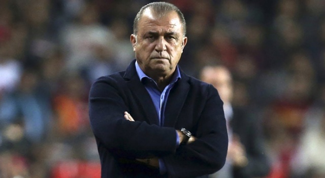 Fatih Terim: “Hak ettiğimiz ödülleri üç maç sonra almak istiyoruz” Fatih Terim: “Hak ettiğimiz ödülleri üç maç sonra almak istiyoruz”