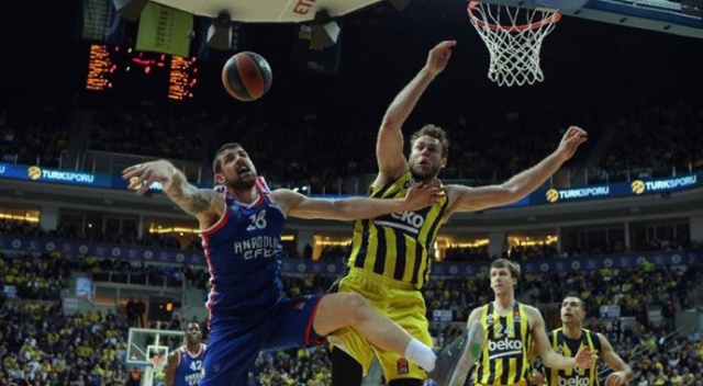 Fenerbahçe, Final-Four için İspanya’ya uçtu Fenerbahçe, Final-Four için İspanya’ya uçtu