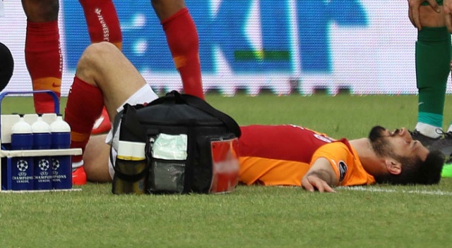 Galatasaray Başkanı Cengiz: Emre&#039;nin kaval kemiğinde bir kırık var