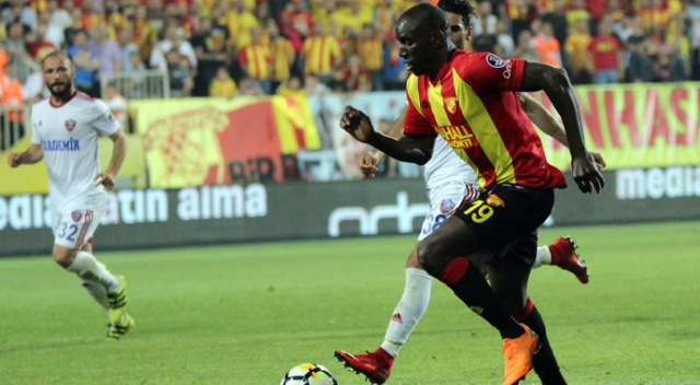 Göztepe’de Demba Ba sesleri Göztepe’de Demba Ba sesleri