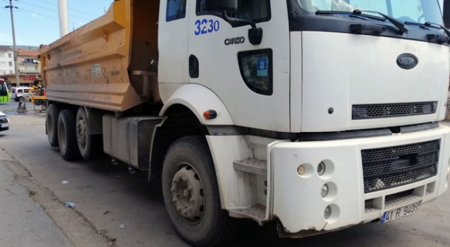 Hafriyat kamyonunun çarptığı adam hayatını kaybetti