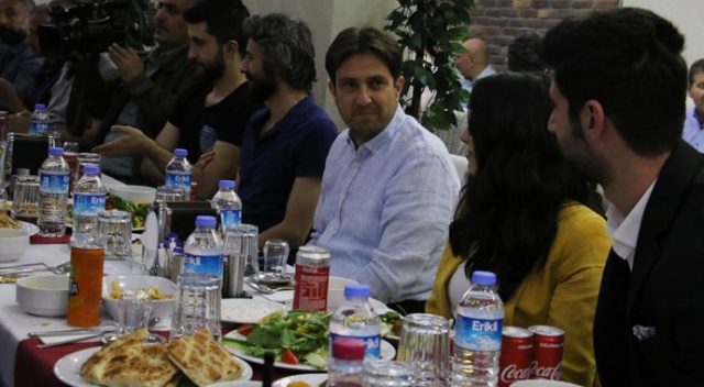 İhlas Medya Ankara ailesi iftarda bir araya geldi İhlas Medya Ankara ailesi iftarda bir araya geldi