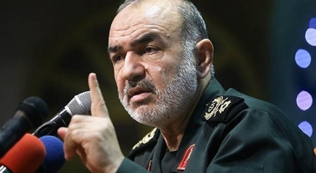 İran Devrim Muhafızları Komutanı Selami: “ABD İran’a savaş başlatacak güç ve cesarete sahip değil” İran Devrim Muhafızları Komutanı Selami: “ABD İran’a savaş başlatacak güç ve cesarete sahip değil”