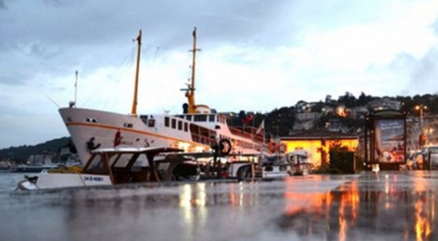 İstanbul&#039;da bahar yağmuru