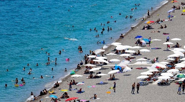 İstanbullular oy vermek için tatillerini erteledi