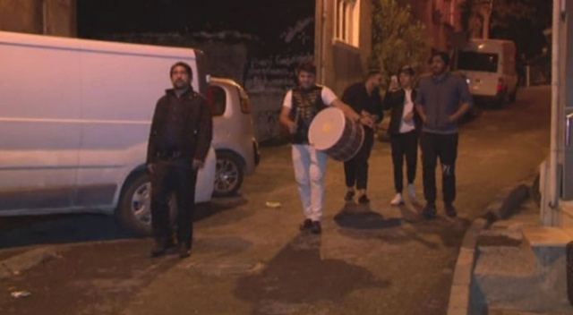 İstanbullular Ramazan’ın ilk sahuruna davul sesiyle uyandı