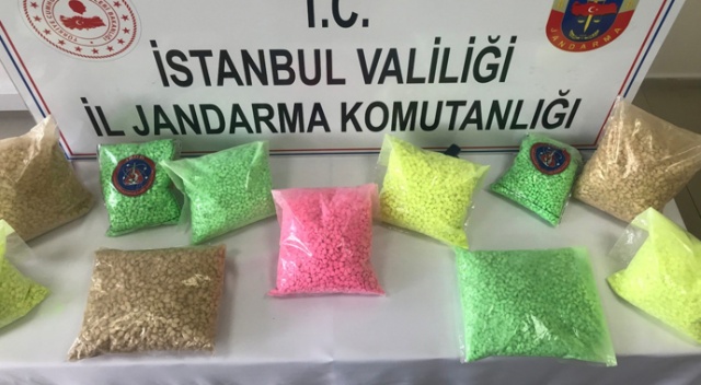 Jandarmadan uyuşturucu operasyonu: 60 bin uyuşturucu hap ele geçirildi Jandarmadan uyuşturucu operasyonu: 60 bin uyuşturucu hap ele geçirildi