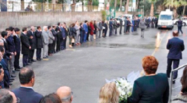 Karşılama-uğurlama  kuyruklarına son