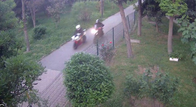 Kola ile motosiklet çaldılar