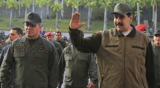 Maduro: Darbe teşebbüsünü Beyaz Saray yönetti Maduro: Darbe teşebbüsünü Beyaz Saray yönetti