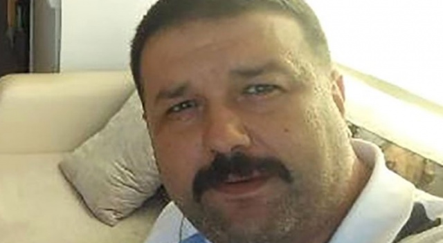 Misafir ettiği arkadaşını 12 bıçak darbesiyle öldüren sanığa ömür boyu hapis Misafir ettiği arkadaşını 12 bıçak darbesiyle öldüren sanığa ömür boyu hapis