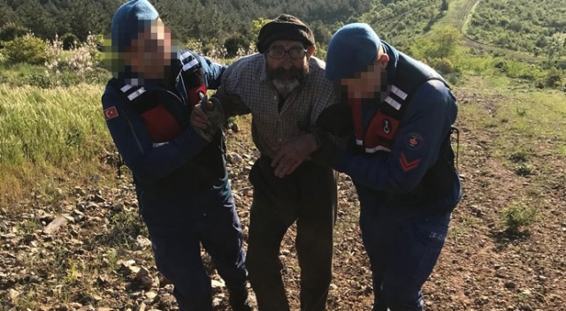 Ormanda kaybolan yaşlı adam bulundu Ormanda kaybolan yaşlı adam bulundu