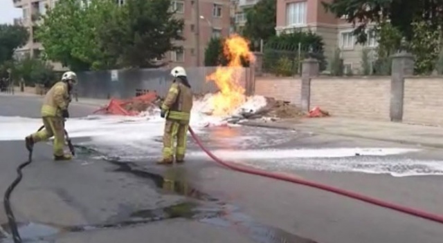 Pendik’te doğalgaz borusu kazı esnasında patladı: 1 yaralı Pendik’te doğalgaz borusu kazı esnasında patladı: 1 yaralı