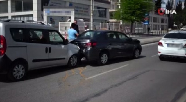 Pendik’te ilginç zincirleme kaza kamerada Pendik’te ilginç zincirleme kaza kamerada