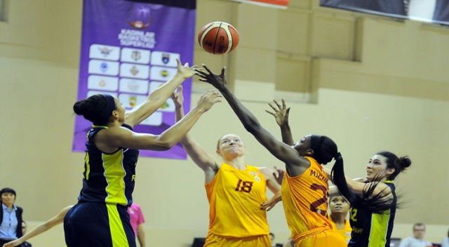 Potadaki derbide finale çıkacak ekip belli oluyor