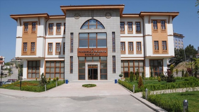 Pursaklar Belediyesinin yeni başkanı Ertuğrul Çetin oldu Pursaklar Belediyesinin yeni başkanı Ertuğrul Çetin oldu