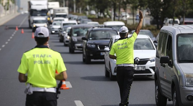 Ramazan Bayramı öncesi trafik tedbirleri artırıldı Ramazan Bayramı öncesi trafik tedbirleri artırıldı