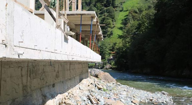 Rize’deki kaçak yapılara yıkım kararı Rize’deki kaçak yapılara yıkım kararı