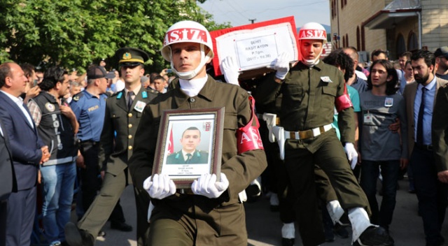 Şehit Piyade Teğmen Raşit Aydın son yolculuğuna uğurlandı