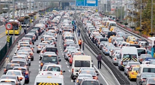 Trafiğe üç ayda 159 bin 219 aracın kaydı yapıldı Trafiğe üç ayda 159 bin 219 aracın kaydı yapıldı