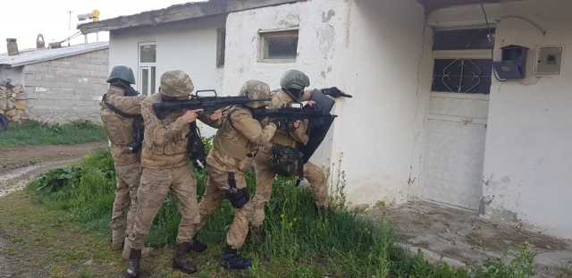 Van’da terör operasyonu: 18 gözaltı