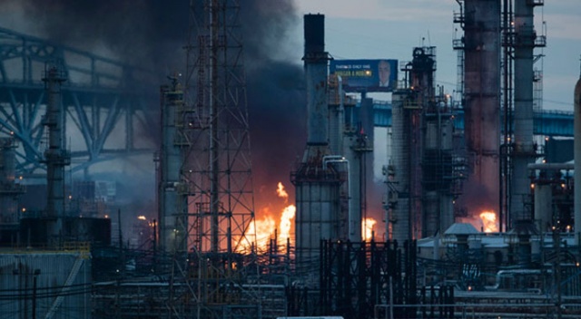 ABD’de rafineride patlama