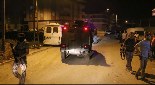 Adana&#039;da sokağa el yapımı patlayıcı atıldı