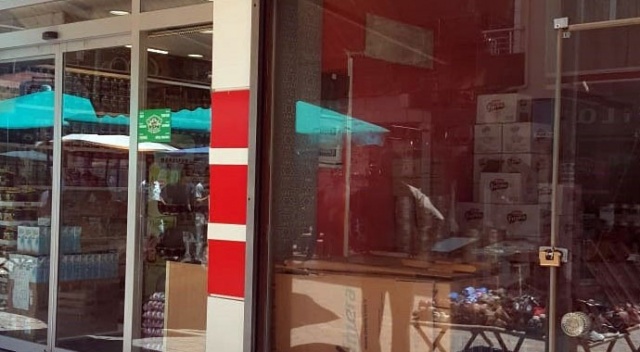 Baba ve oğluna iş yerinde bıçaklı saldırı