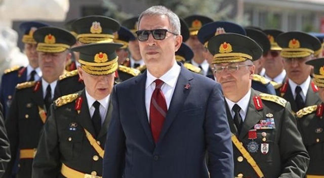 Bakan Akar: &#039;Hudut namustur anlayışı ile devam edeceğiz&#039;