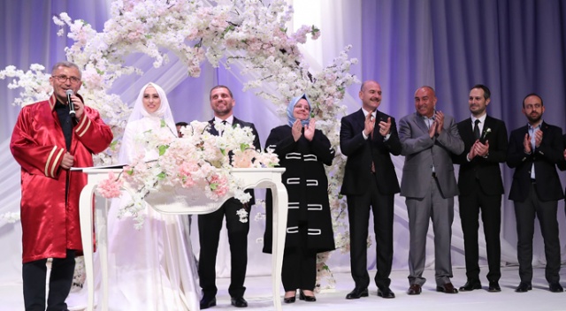 Bakanlar Selçuk ve Soylu nikah şahidi oldu Bakanlar Selçuk ve Soylu nikah şahidi oldu