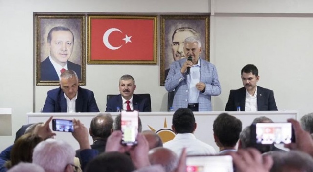 Binali Yıldırım'dan AK Parti İl Teşkilatına teşekkür