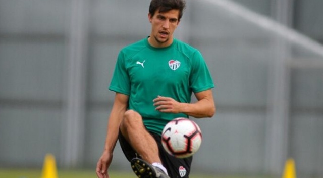 Bursaspor'da bir ayrılık daha! Bursaspor'da bir ayrılık daha!