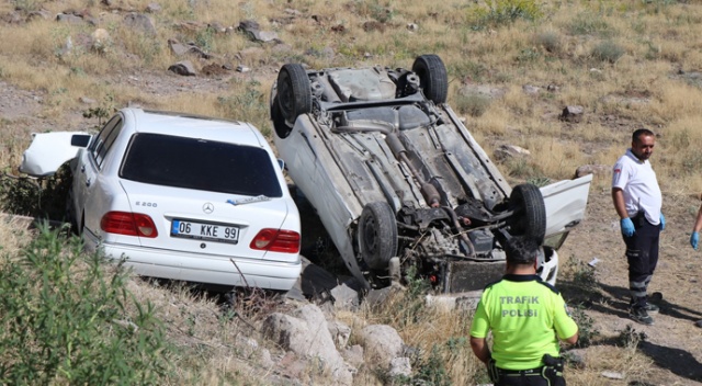 Çarparak uçuruma yuvarladığı araçtaki şahsı öldürdü Çarparak uçuruma yuvarladığı araçtaki şahsı öldürdü