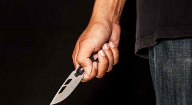 Çocukluk arkadaşını bıçaklayarak öldürdü! Çocukluk arkadaşını bıçaklayarak öldürdü!