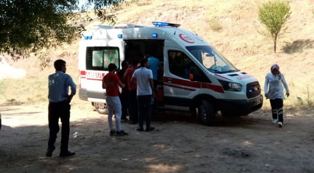 Dicle Nehri’nde kaybolan gencin cansız bedenine ulaşıldı Dicle Nehri’nde kaybolan gencin cansız bedenine ulaşıldı