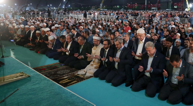 Erdoğan: Kavganın değil barışın tarafında yer alacağız Erdoğan: Kavganın değil barışın tarafında yer alacağız