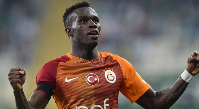 G.Saray'ın eski yıldızı yuvaya dönmek istediğini bildirdi