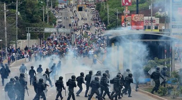 Honduras’ta kaos büyüyor Honduras’ta kaos büyüyor
