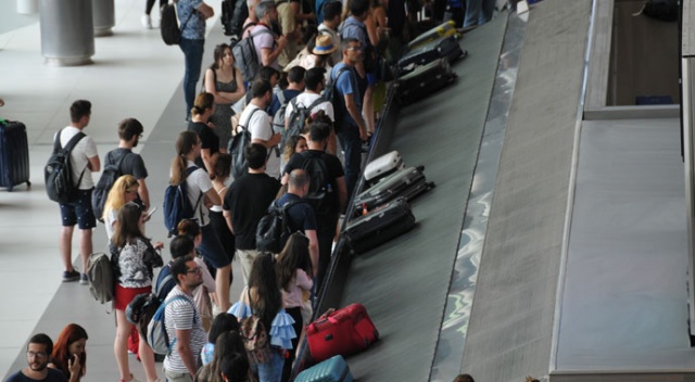 İstanbul Havalimanı&#039;nda bayram yoğunluğu