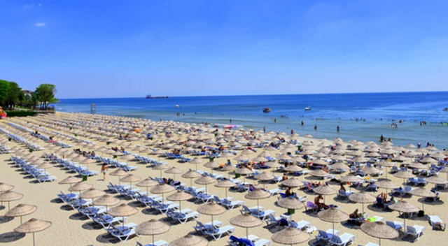 İstanbul'un plajları açılıyor İstanbul'un plajları açılıyor