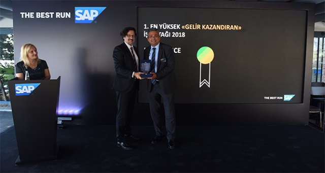 itelligence Türkiye'ye SAP İş Ortakları Günü’nde 4 ödül itelligence Türkiye'ye SAP İş Ortakları Günü’nde 4 ödül