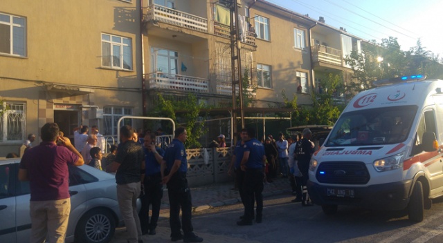 Konya'da silahlı saldırı: 1 ölü, 2 yaralı Konya'da silahlı saldırı: 1 ölü, 2 yaralı