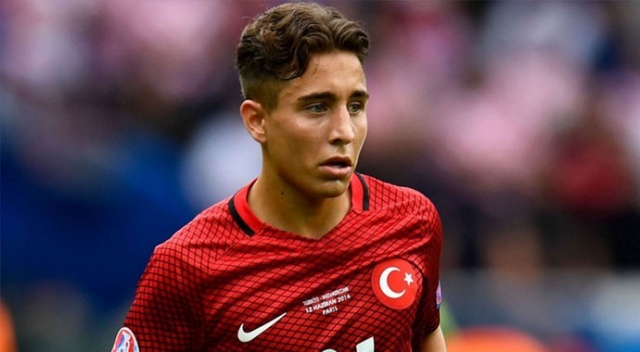 Maç sırasında Emre Mor'dan tepki çeken paylaşım