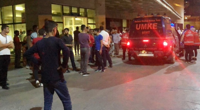 Minibüs ile motosiklet çarpıştı: 2 yaralı