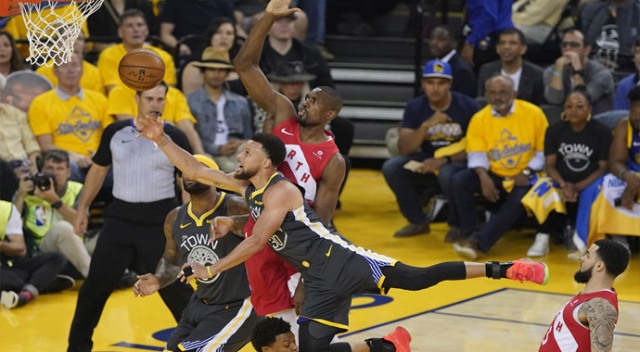 NBA&#039;de şampiyon Toronto Raptors