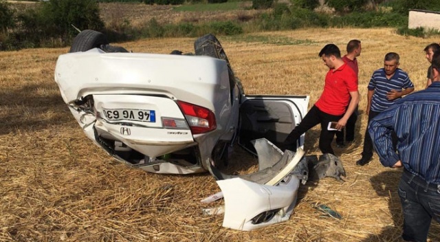 Osmaniye'de otomobil takla attı: 5 yaralı Osmaniye'de otomobil takla attı: 5 yaralı