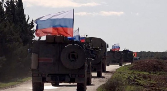 Rus askerleri Hama kırsalındaki gözlem noktasından çekildi Rus askerleri Hama kırsalındaki gözlem noktasından çekildi